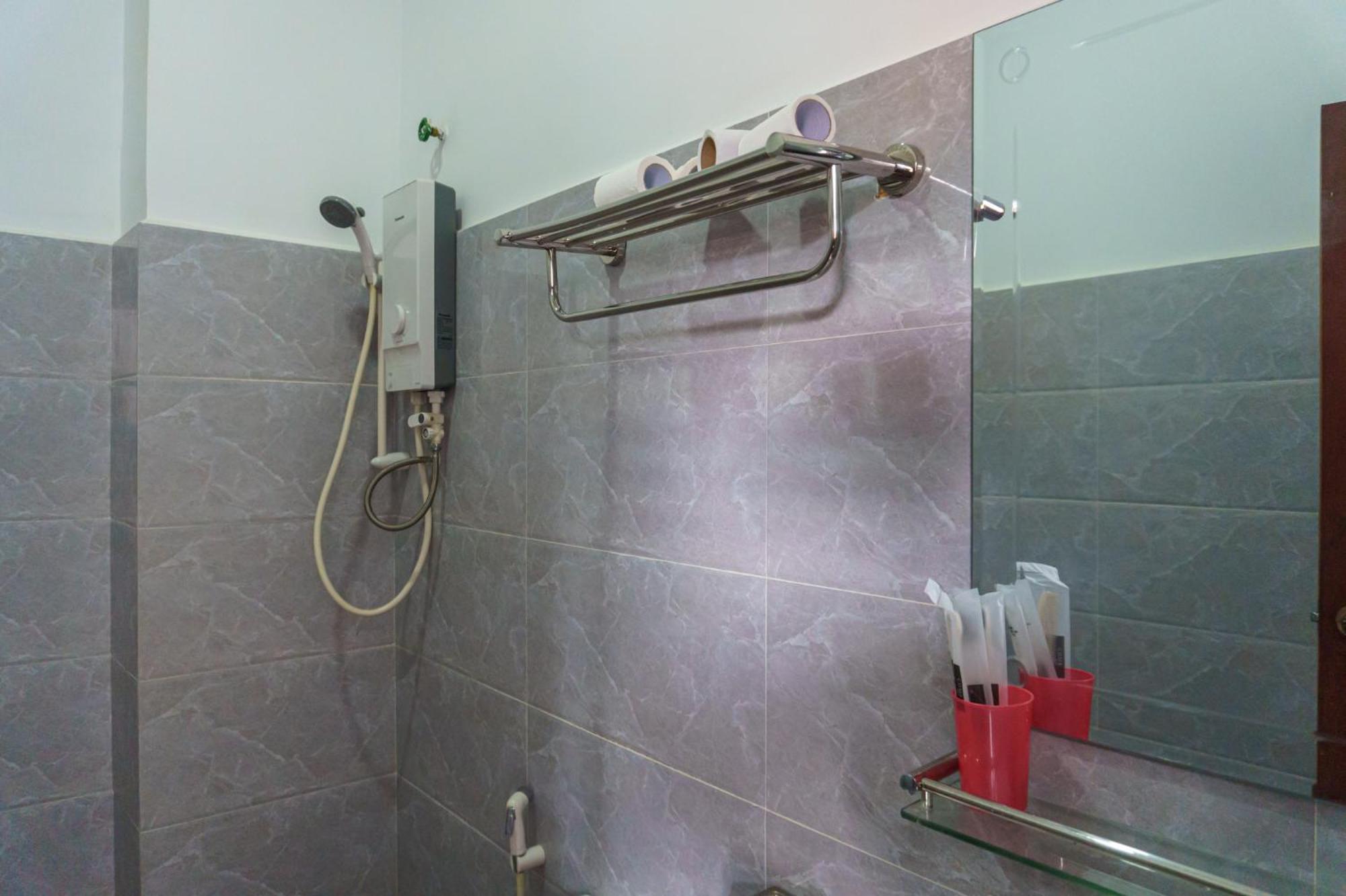 Reachbut Sessor Hotel Kep Exterior foto