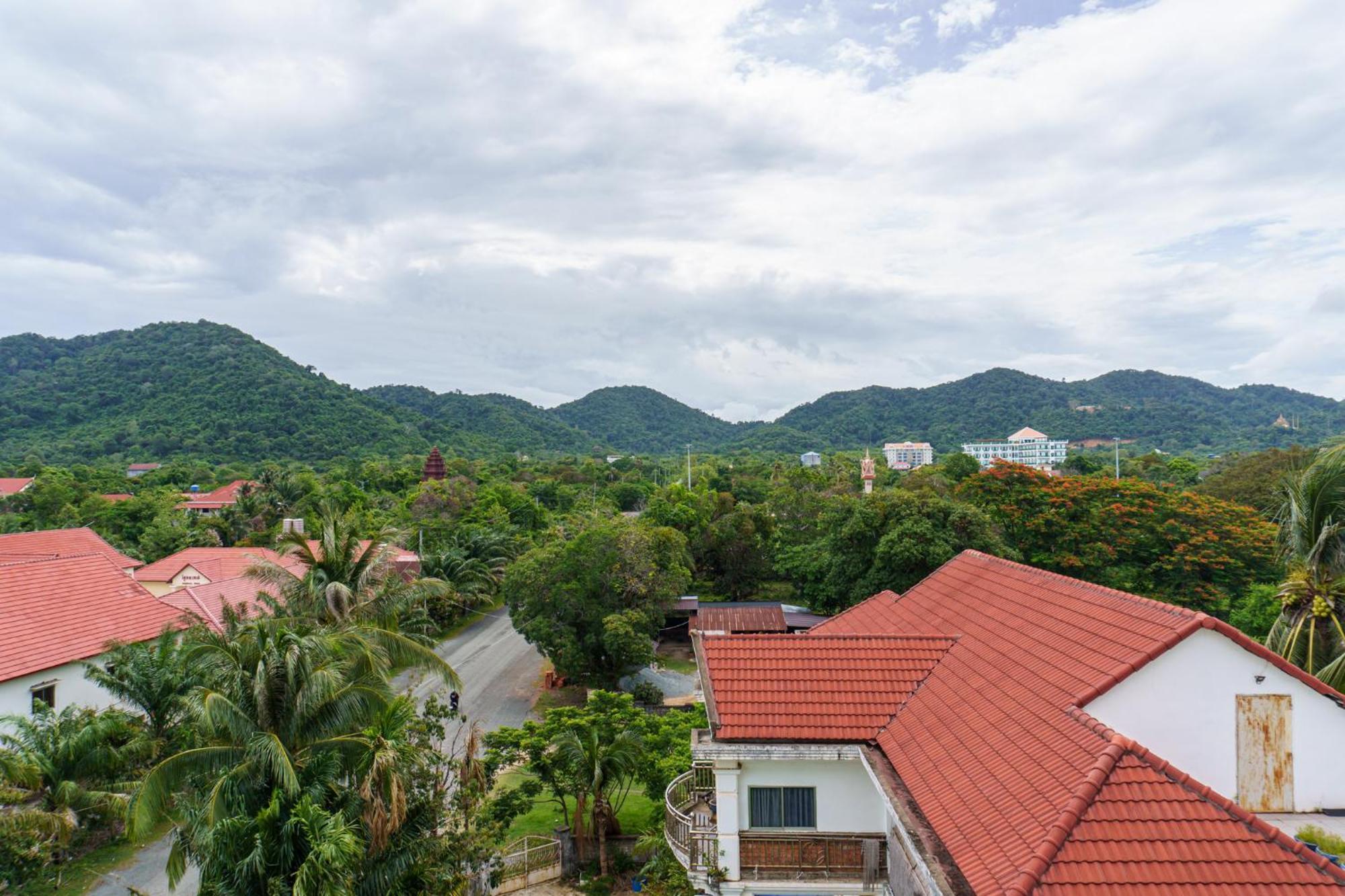 Reachbut Sessor Hotel Kep Exterior foto